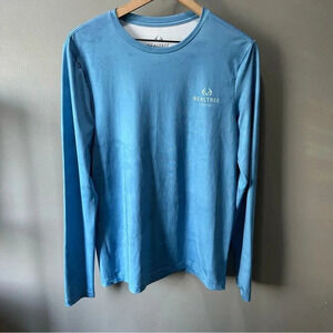Realtree Fishing long sleeve top. See‎ description for condition. Small